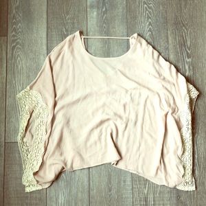 Blush flowy top